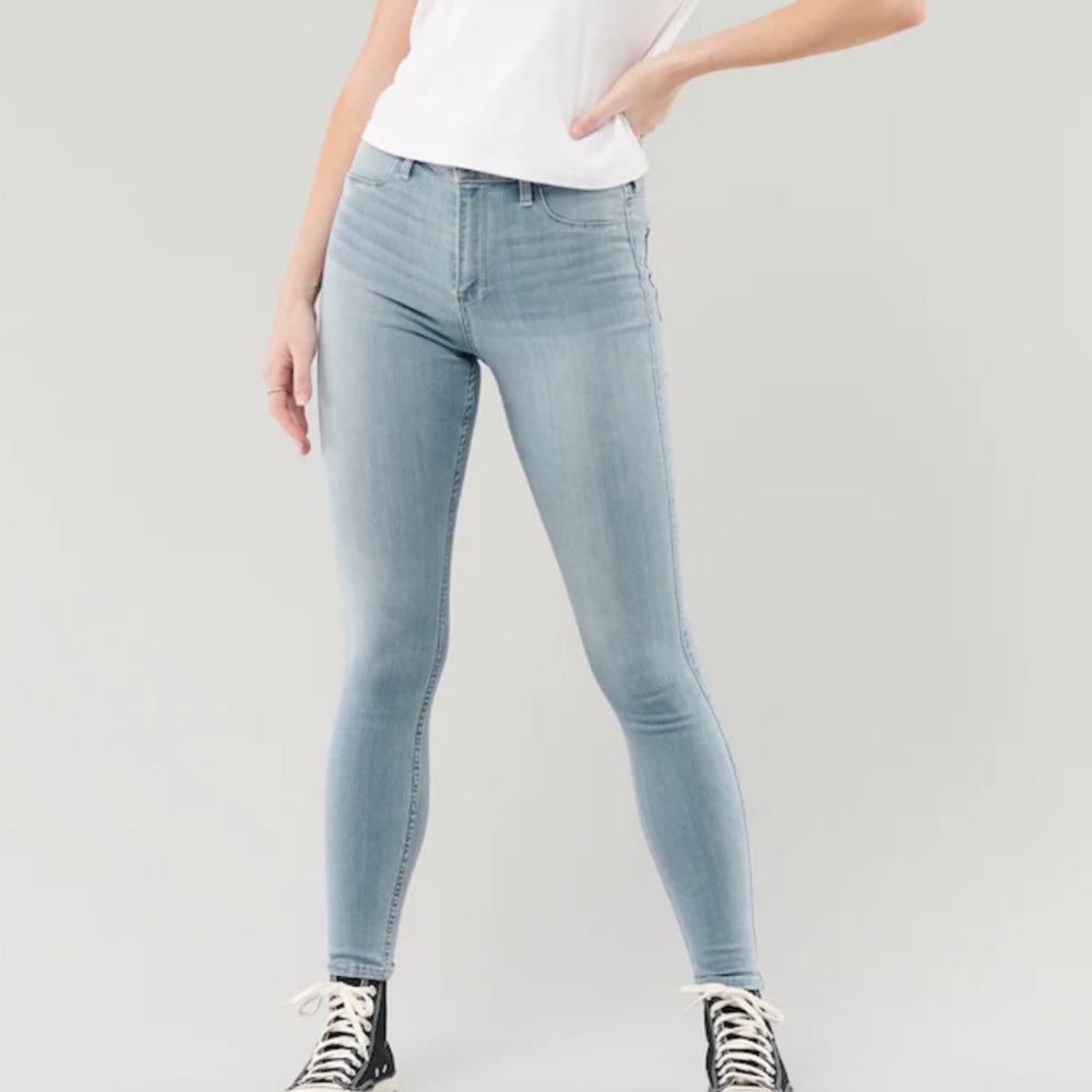 HOLLISTER Light Wash High Rise Super Skinny Jeans